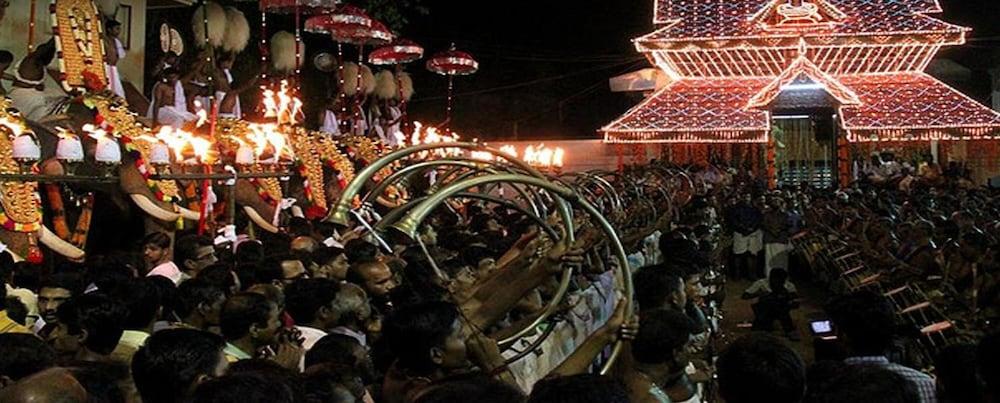 โรงแรมอิสวายา Kochi ภายนอก รูปภาพ