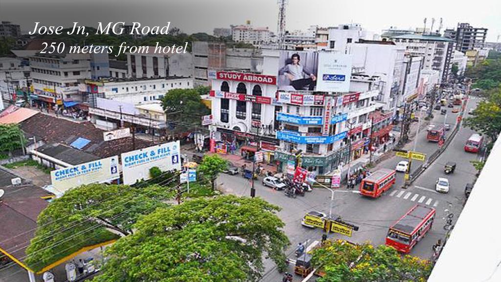 โรงแรมอิสวายา Kochi ภายนอก รูปภาพ